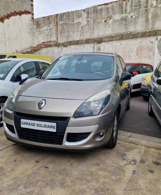 RENAULT SCENIC 2011