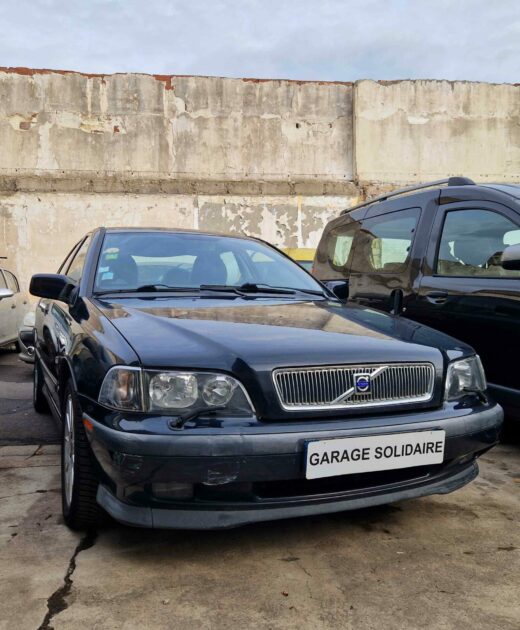 VOLVO S40 2000
